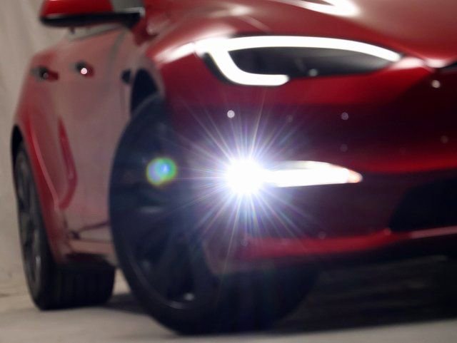 Used 2023 Tesla Model S Standard Range image 6