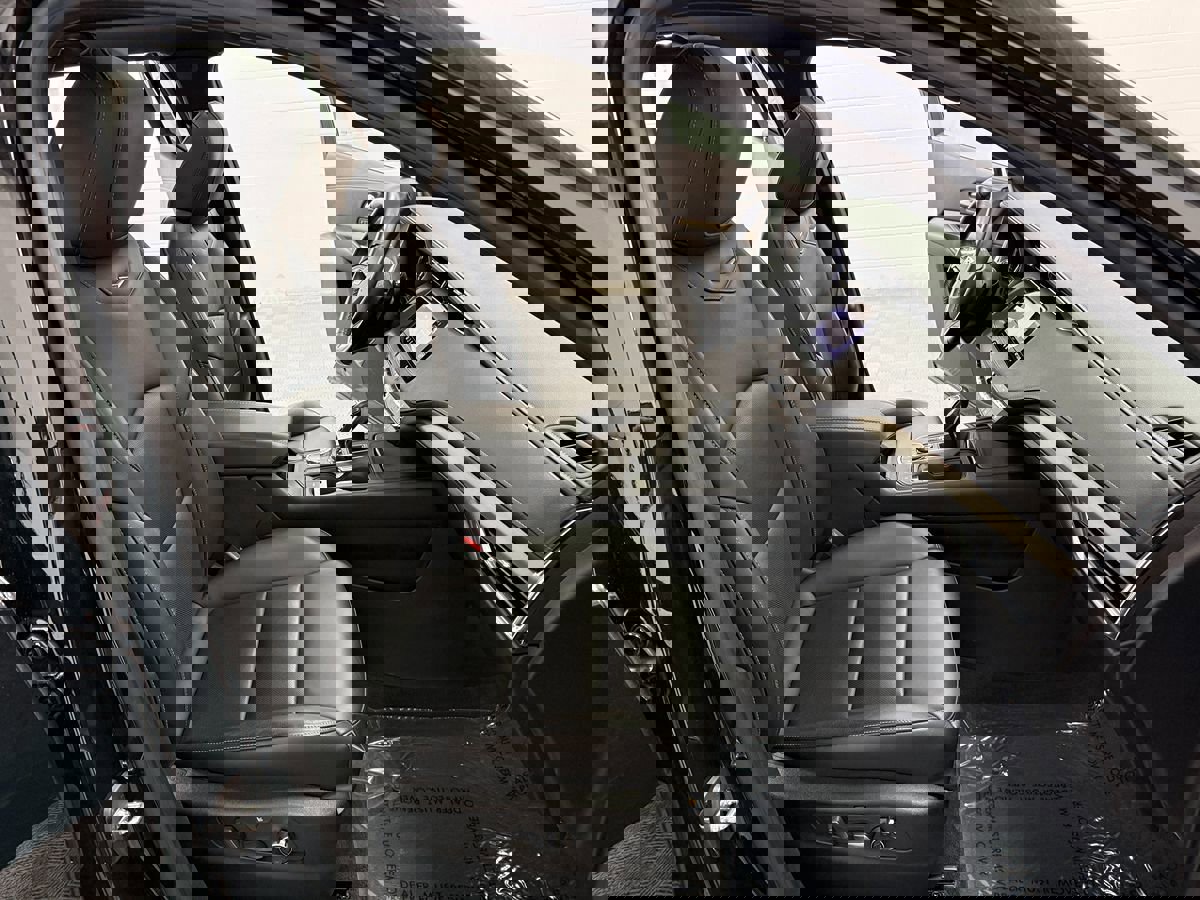 Used 2019 Cadillac XT4 Premium Luxury image 14