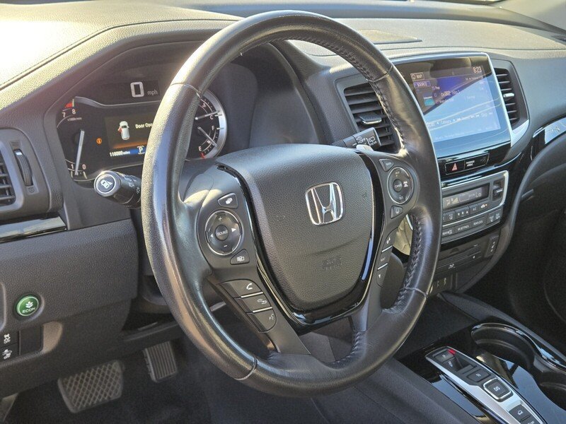 Used 2018 Honda Pilot Touring image 20