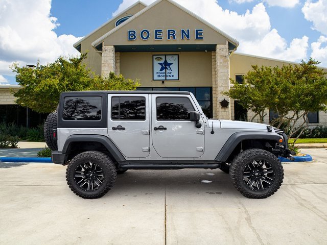 Used 2016 Jeep Wrangler Unlimited Sport w/ Max Tow Package image 6