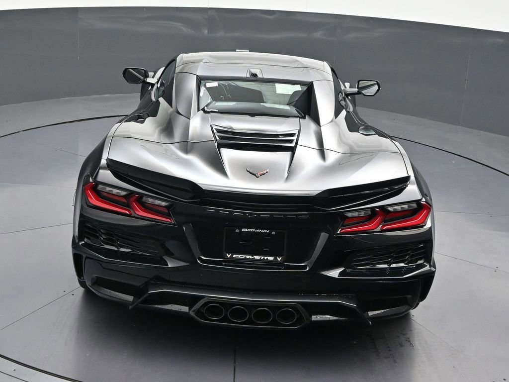 Used 2026 Chevrolet Corvette Z06 RWD image 16