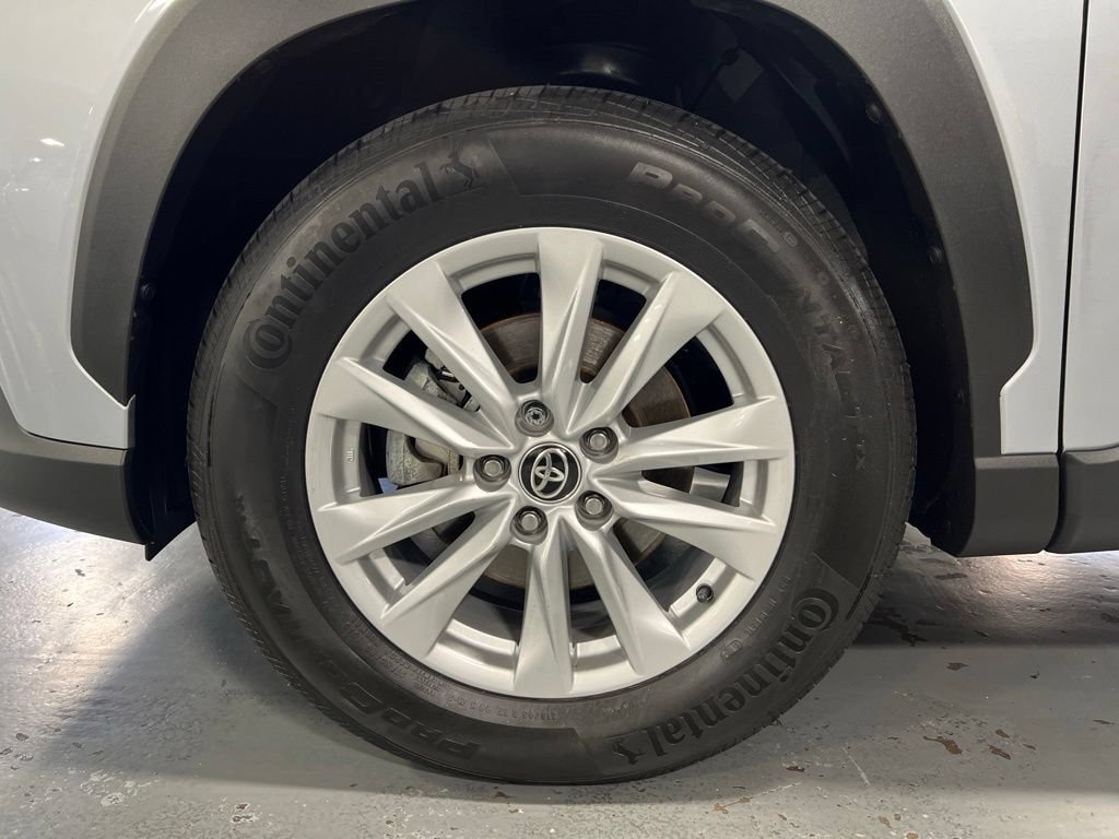 Certified 2023 Toyota Corolla Cross LE FWD image 9