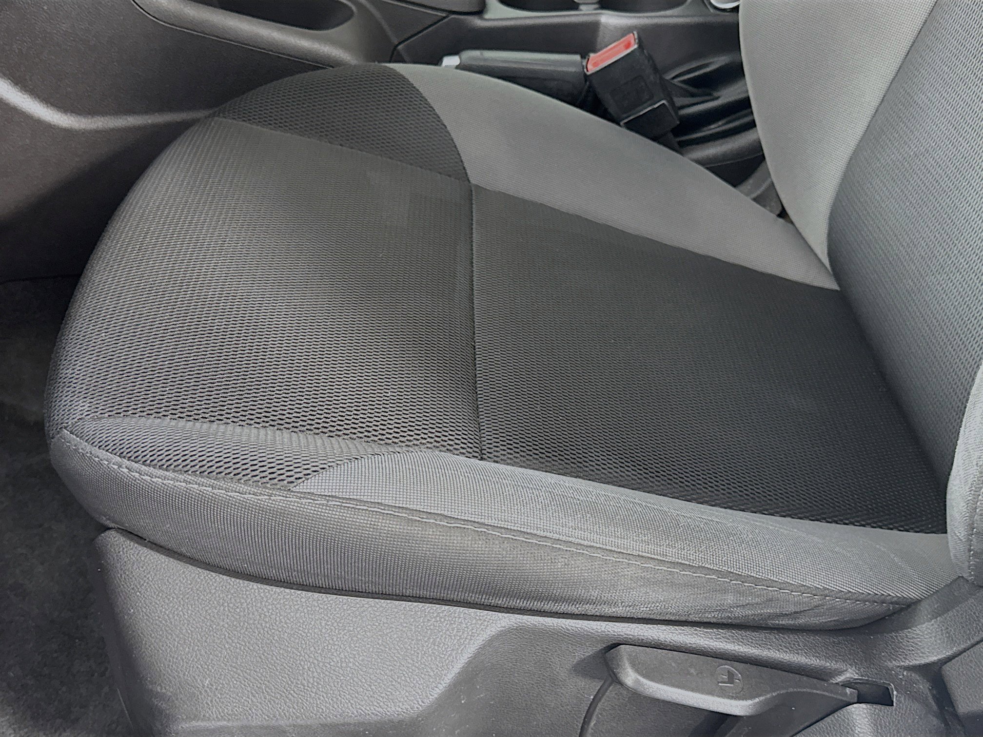 Used 2014 Ford Focus SE FWD image 17