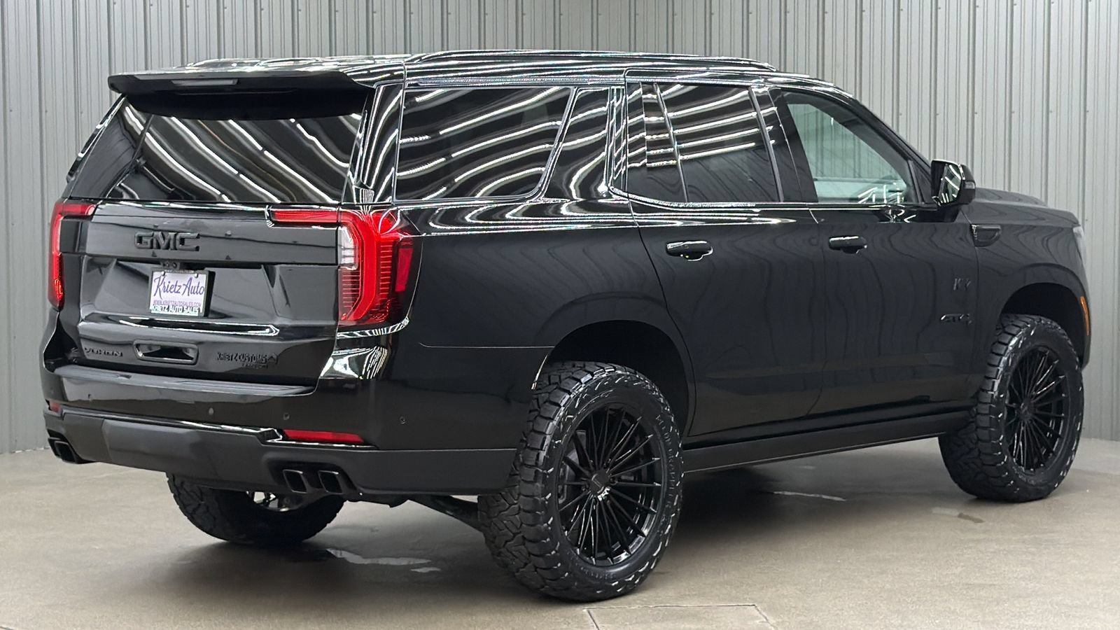 Used 2026 GMC Yukon AT4 Ultimate w/ LPO, Floor Liner Package AWD/4WD image 5