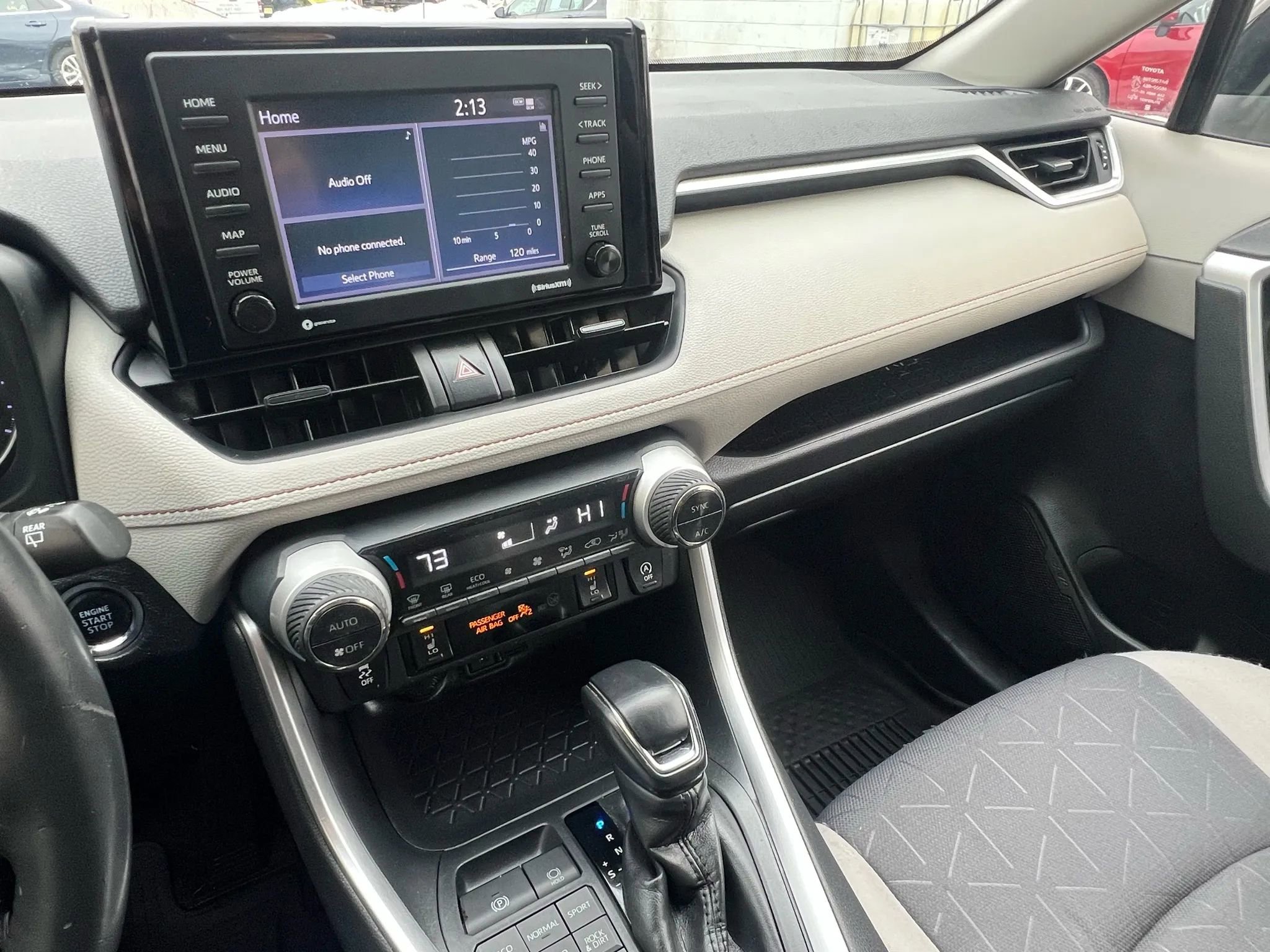 Used 2020 Toyota RAV4 XLE w/ XLE Grade Weather Package image 16