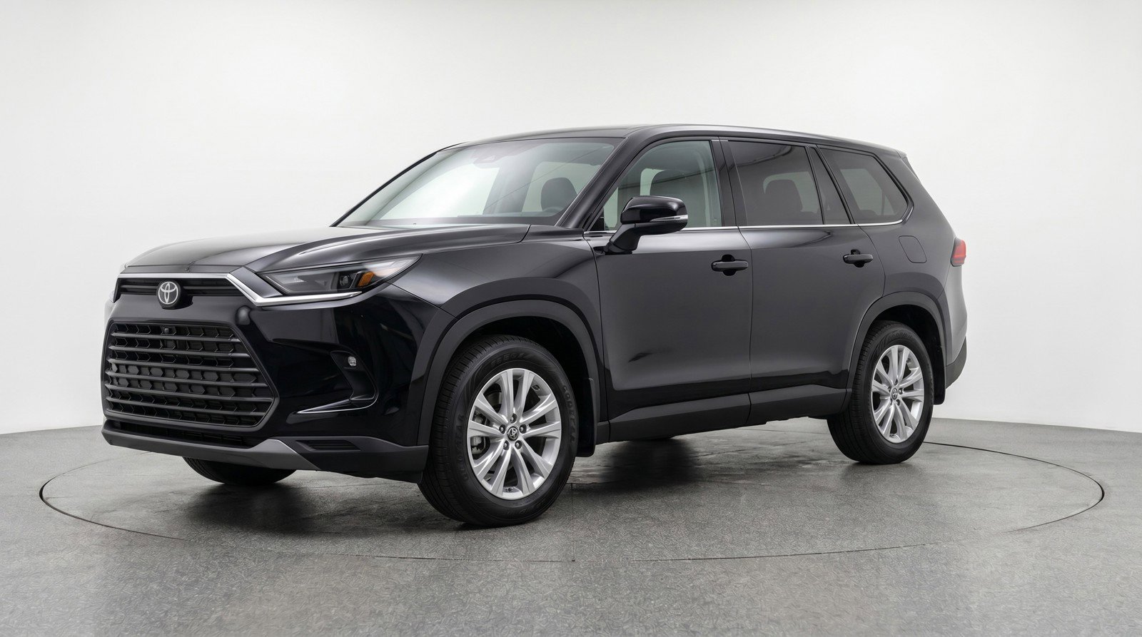 Used 2025 Toyota Grand Highlander FWD image 3