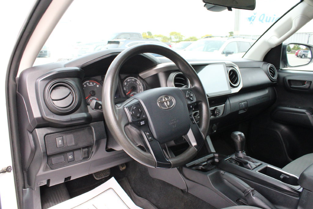 Used 2020 Toyota Tacoma SR AWD/4WD image 2