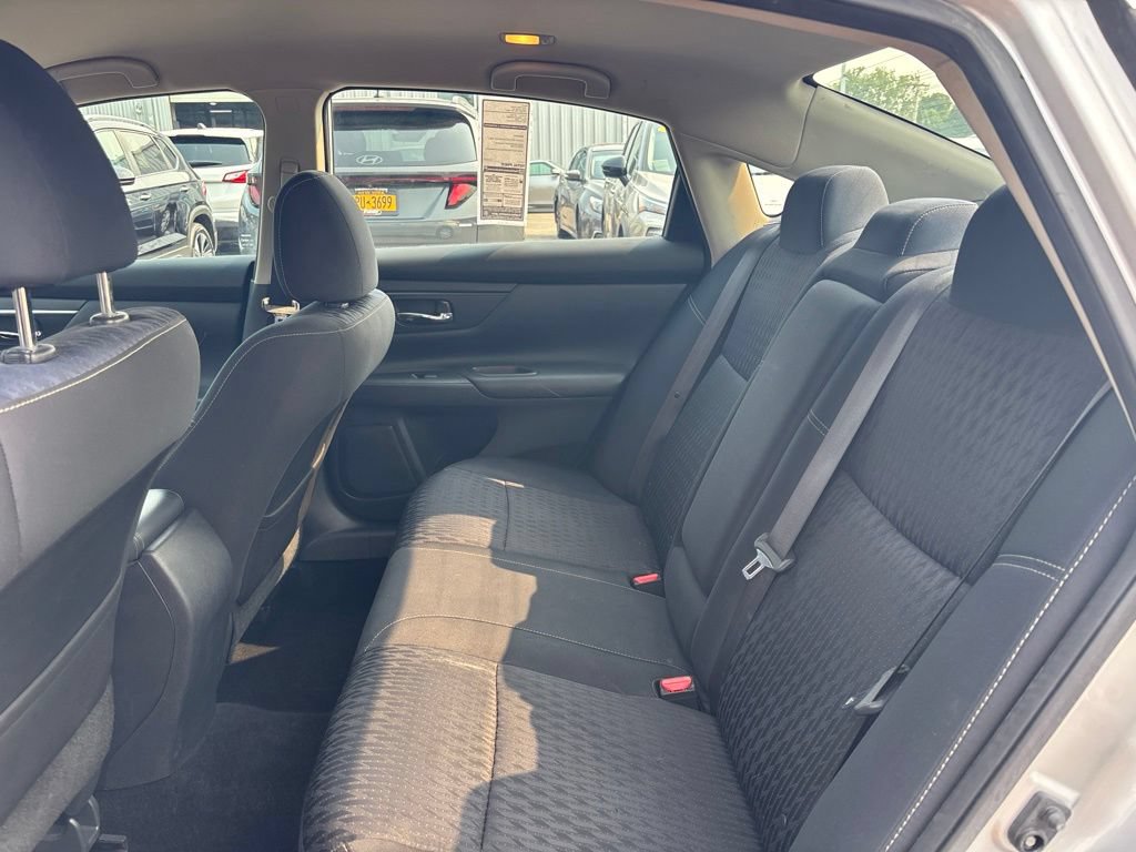 Used 2017 Nissan Altima 2.5 S w/ Power Driver Seat Package FWD image 12