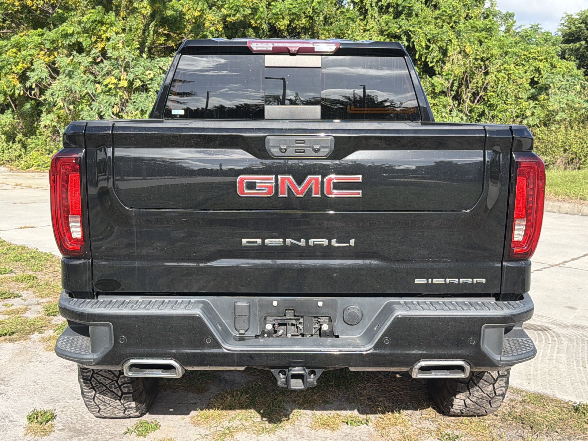 Used 2022 GMC Sierra 1500 Denali AWD/4WD image 5