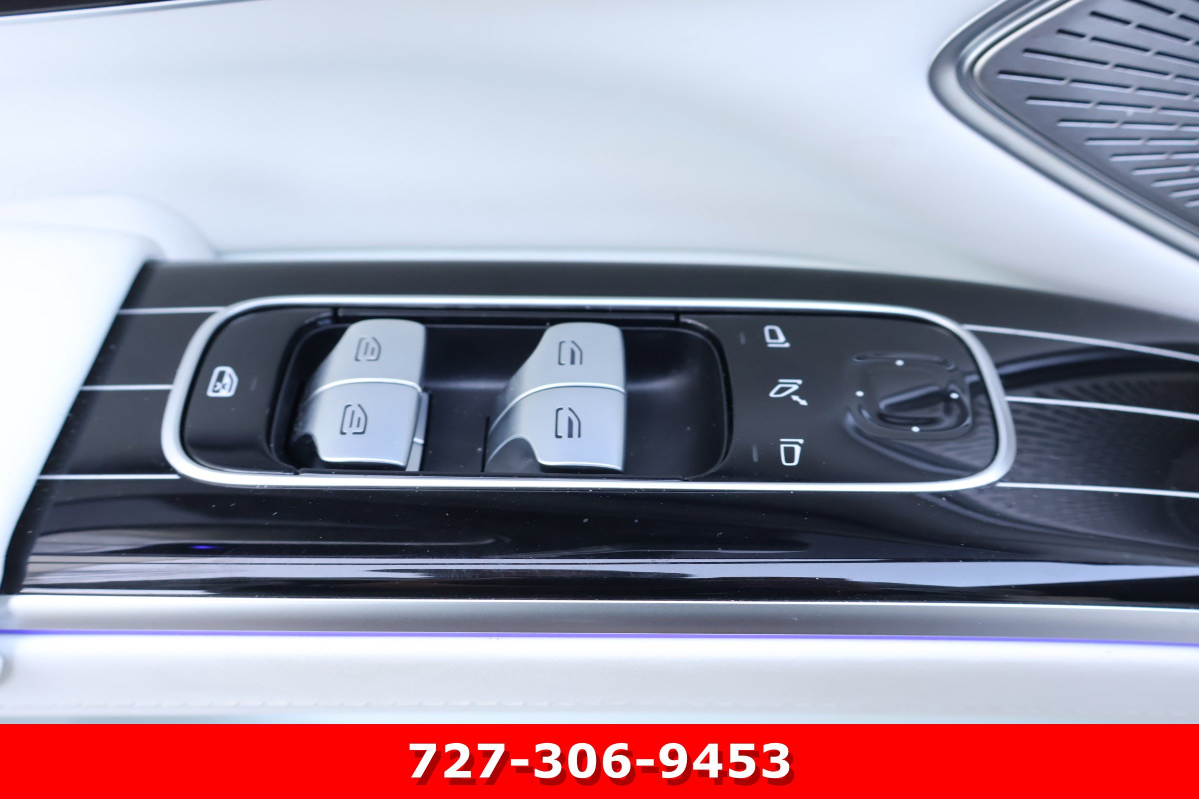 Used 2025 Mercedes-Benz Maybach EQS 680 4MATIC image 17