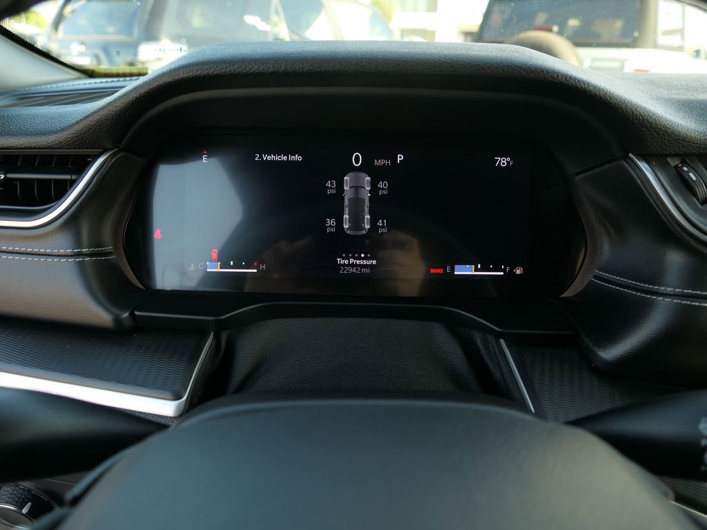 Used 2023 Jeep Grand Cherokee Altitude image 14