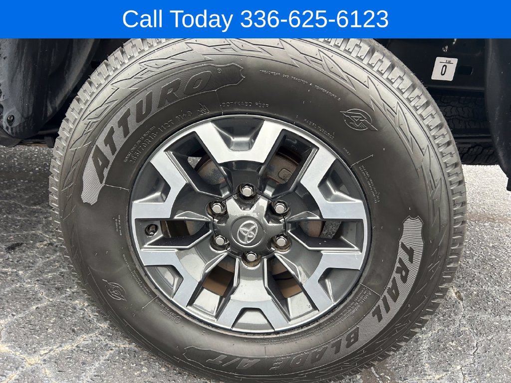 Used 2022 Toyota Tacoma TRD Off-Road w/ TRD Premium Off Road Package RWD image 16