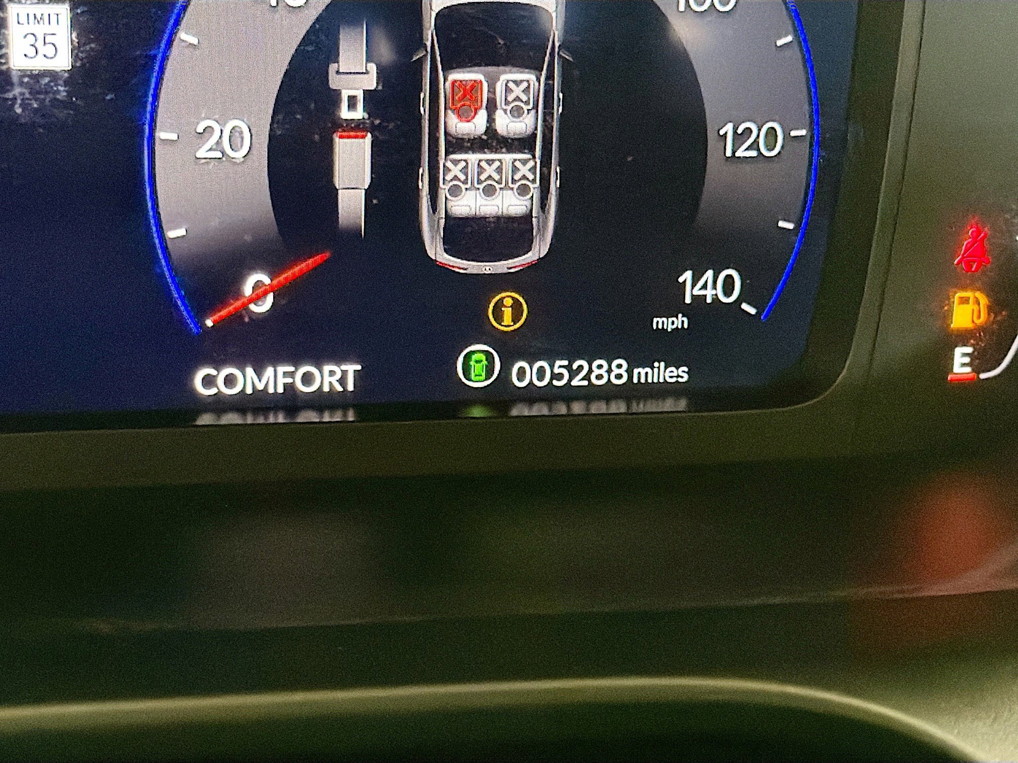 Used 2025 Acura ADX A-Spec image 8