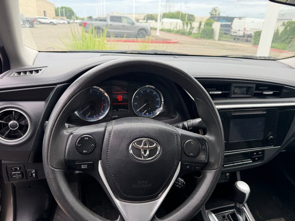 Used 2019 Toyota Corolla LE image 7