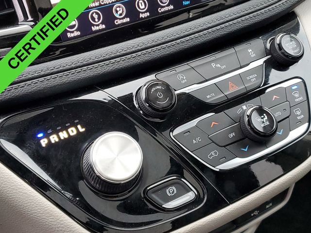 Used 2019 Chrysler Pacifica Limited image 17