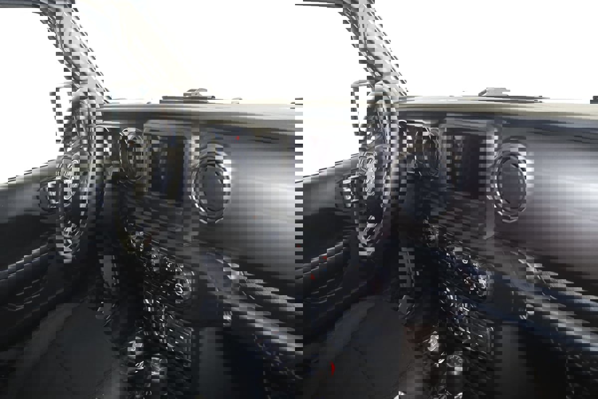 Used 2018 Jeep Wrangler Unlimited Sport S image 37