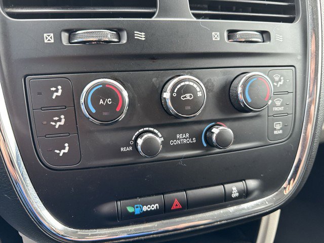 Used 2020 Dodge Grand Caravan SE w/ UConnect Hands-Free Group image 15