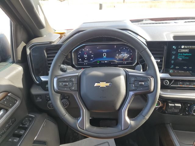 Used 2025 Chevrolet Silverado 1500 High Country AWD/4WD image 26