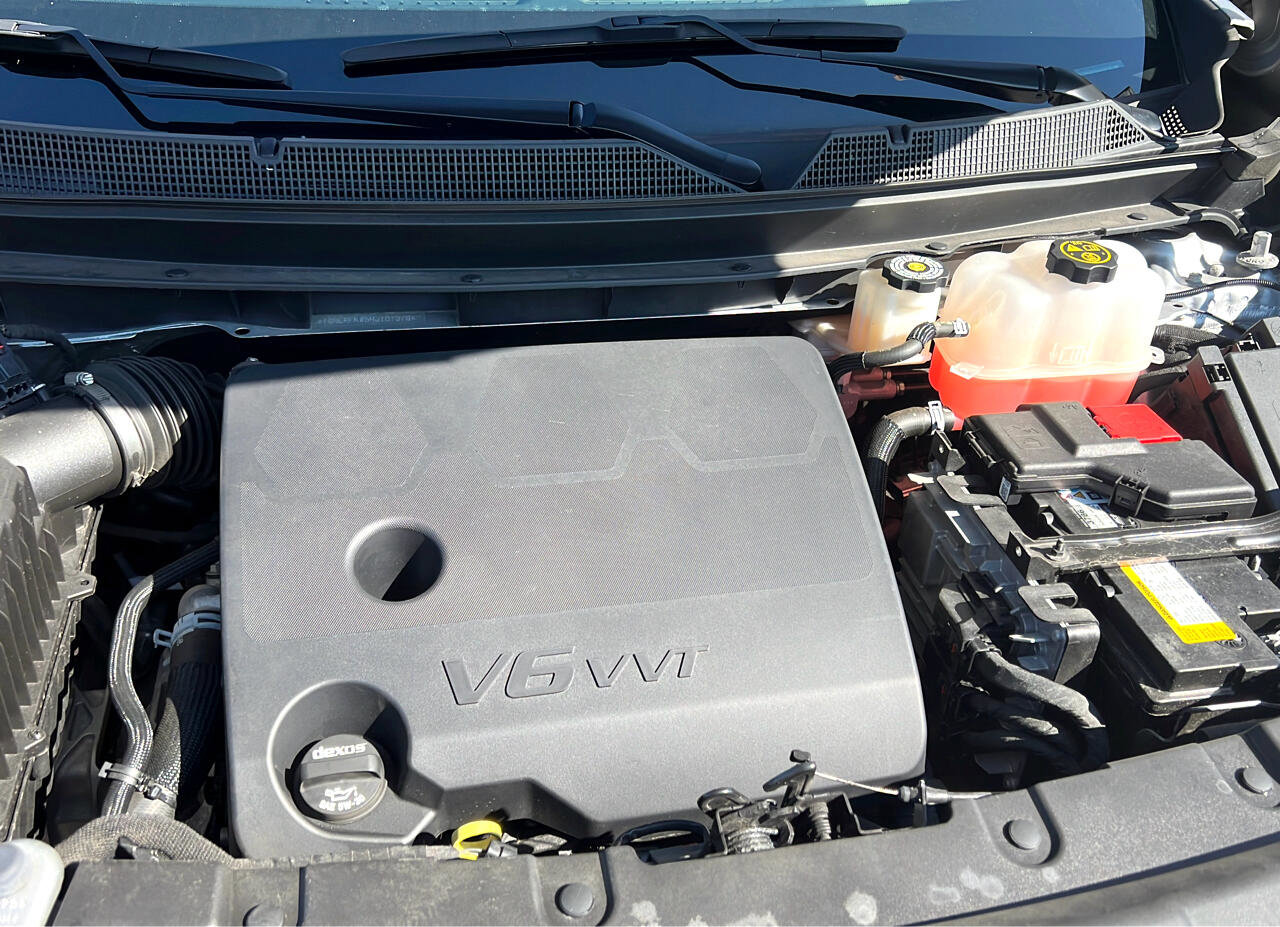 Used 2022 Chevrolet Traverse LS image 20