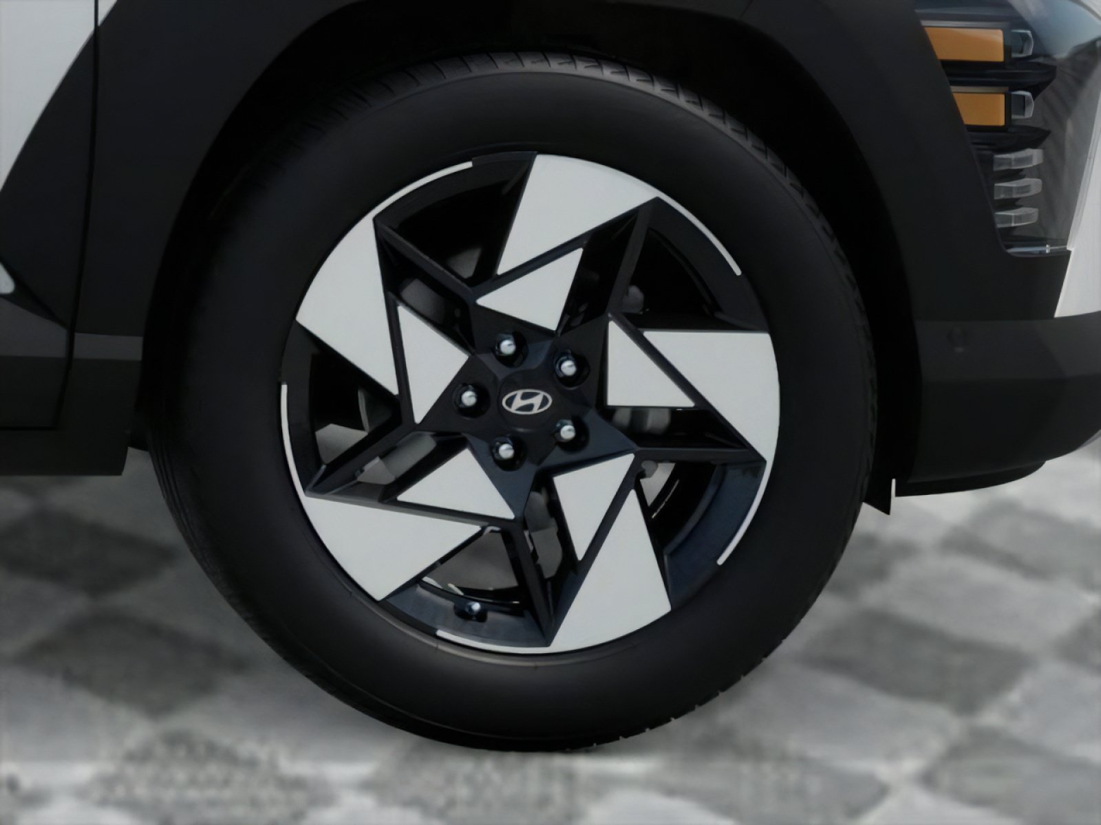 New 2027 Hyundai Kona Limited FWD image 8