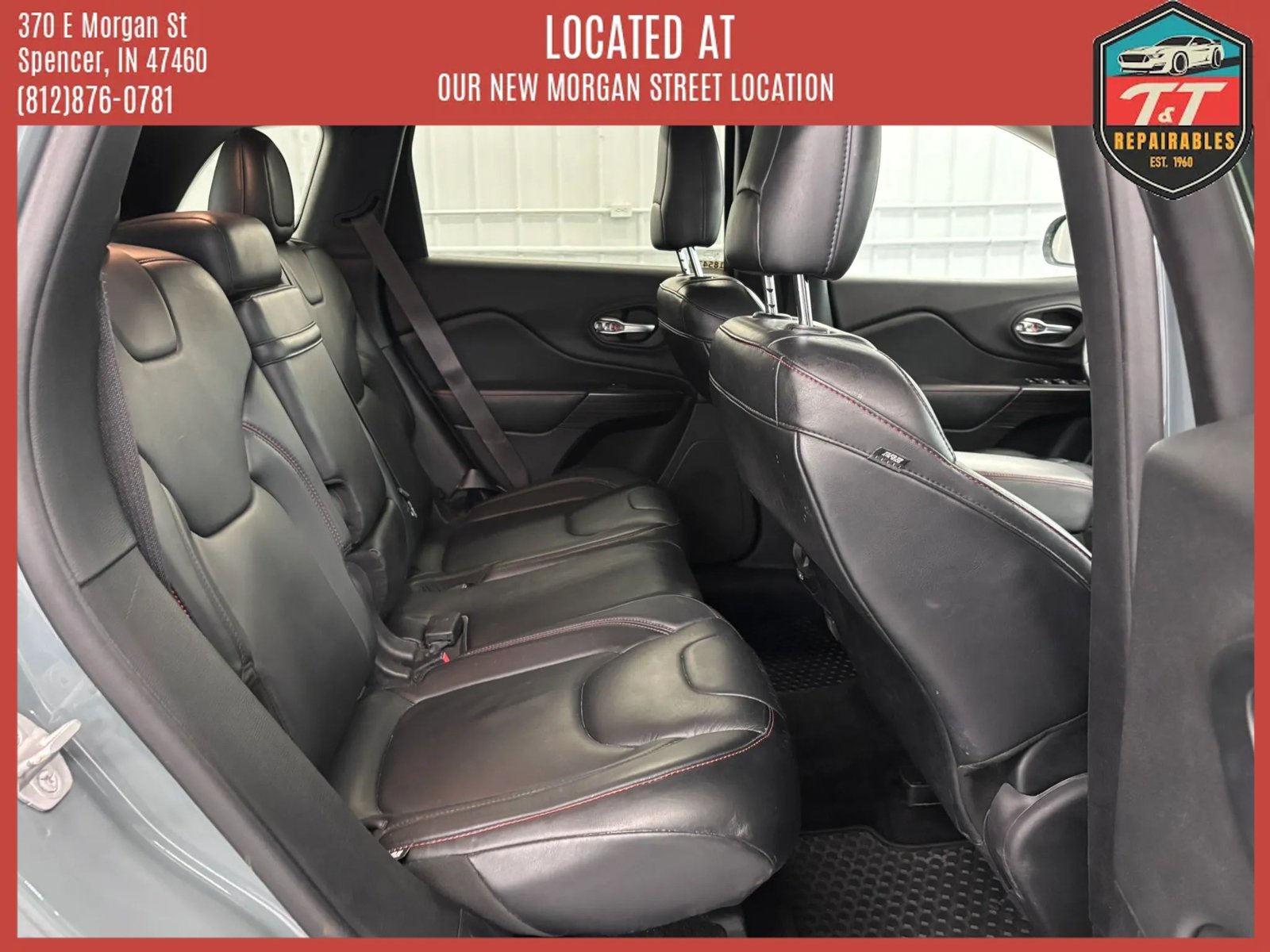 Used 2014 Jeep Cherokee Trailhawk w/ Comfort/Convenience Group AWD/4WD image 30