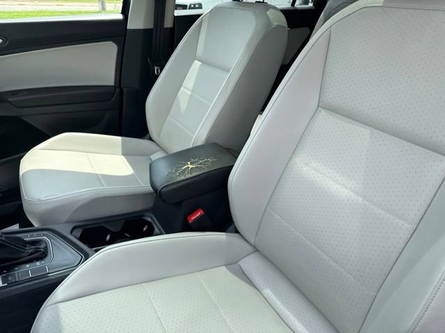Used 2021 Volkswagen Tiguan SEL w/ 3-Row Tiguan MDO Package FWD image 22