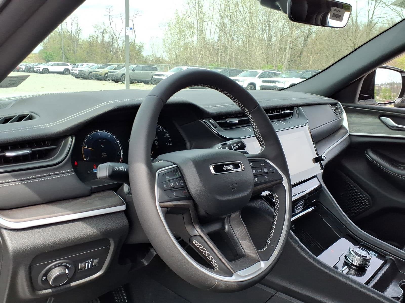 New 2026 Jeep Grand Cherokee Altitude AWD/4WD image 6