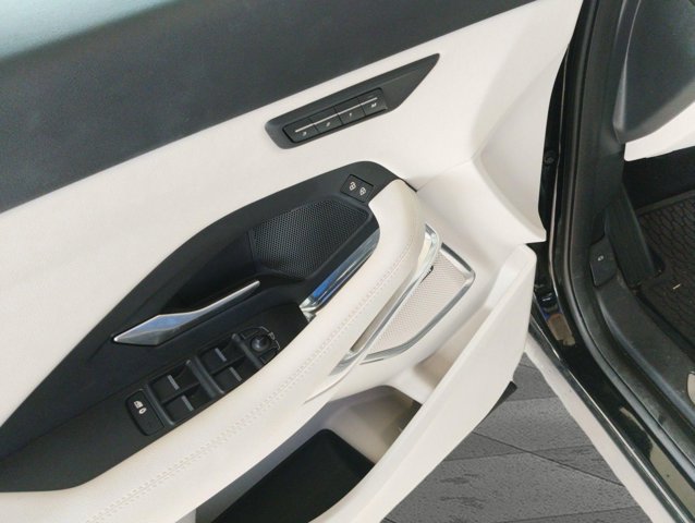 Used 2022 Jaguar E-PACE SE AWD/4WD image 9