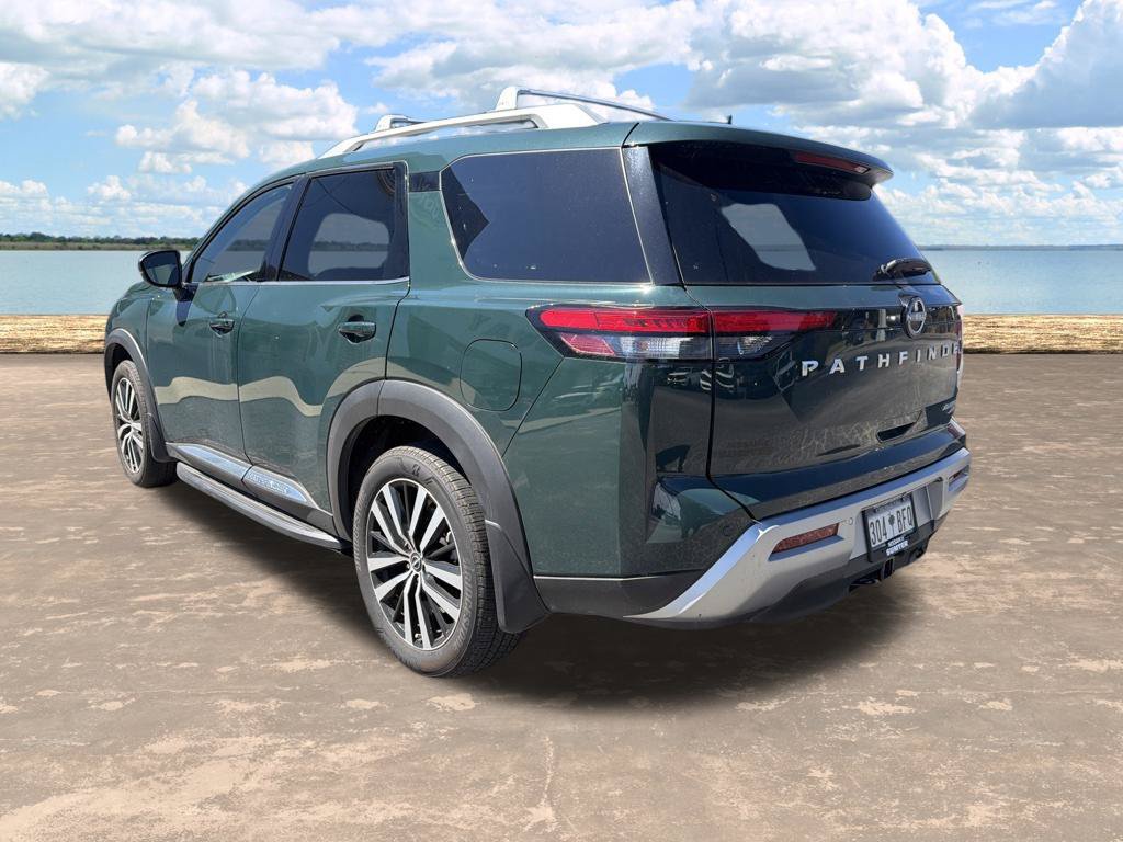 Used 2025 Nissan Pathfinder Platinum AWD/4WD image 5