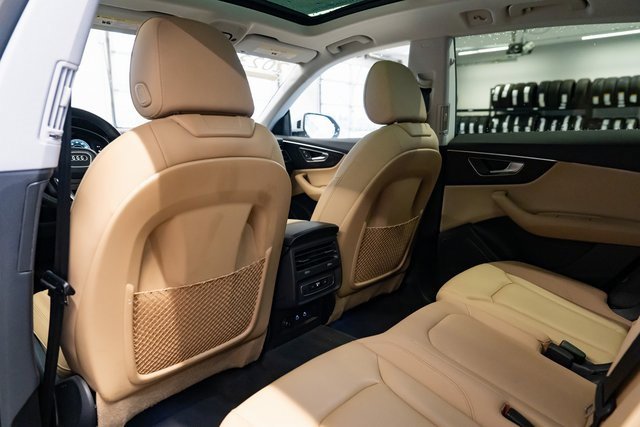 Used 2023 Audi Q8 Premium w/ Convenience Package image 26