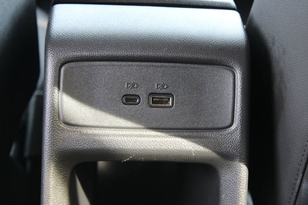 Used 2025 Chevrolet Trax LT image 23