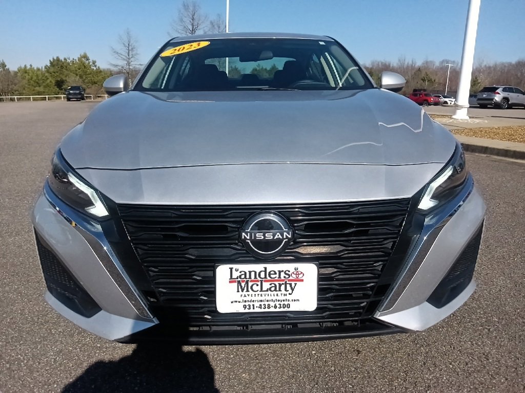 Used 2023 Nissan Altima 2.5 SV image 8