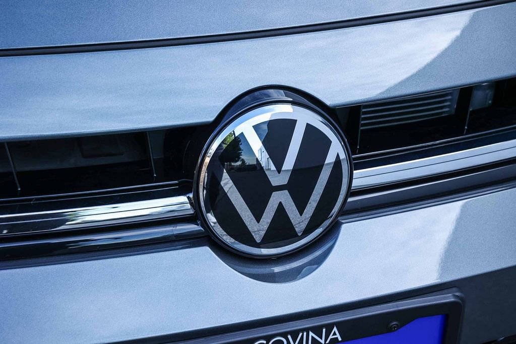 New 2026 Volkswagen Jetta SE image 15