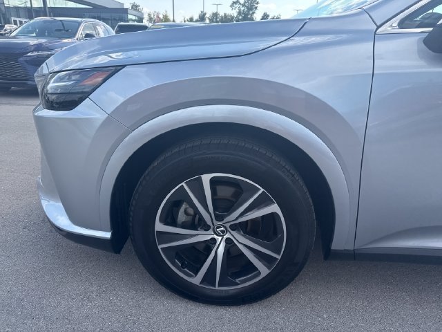 Used 2023 Lexus RX 350h w/ Accessory Package (2T) AWD/4WD image 10