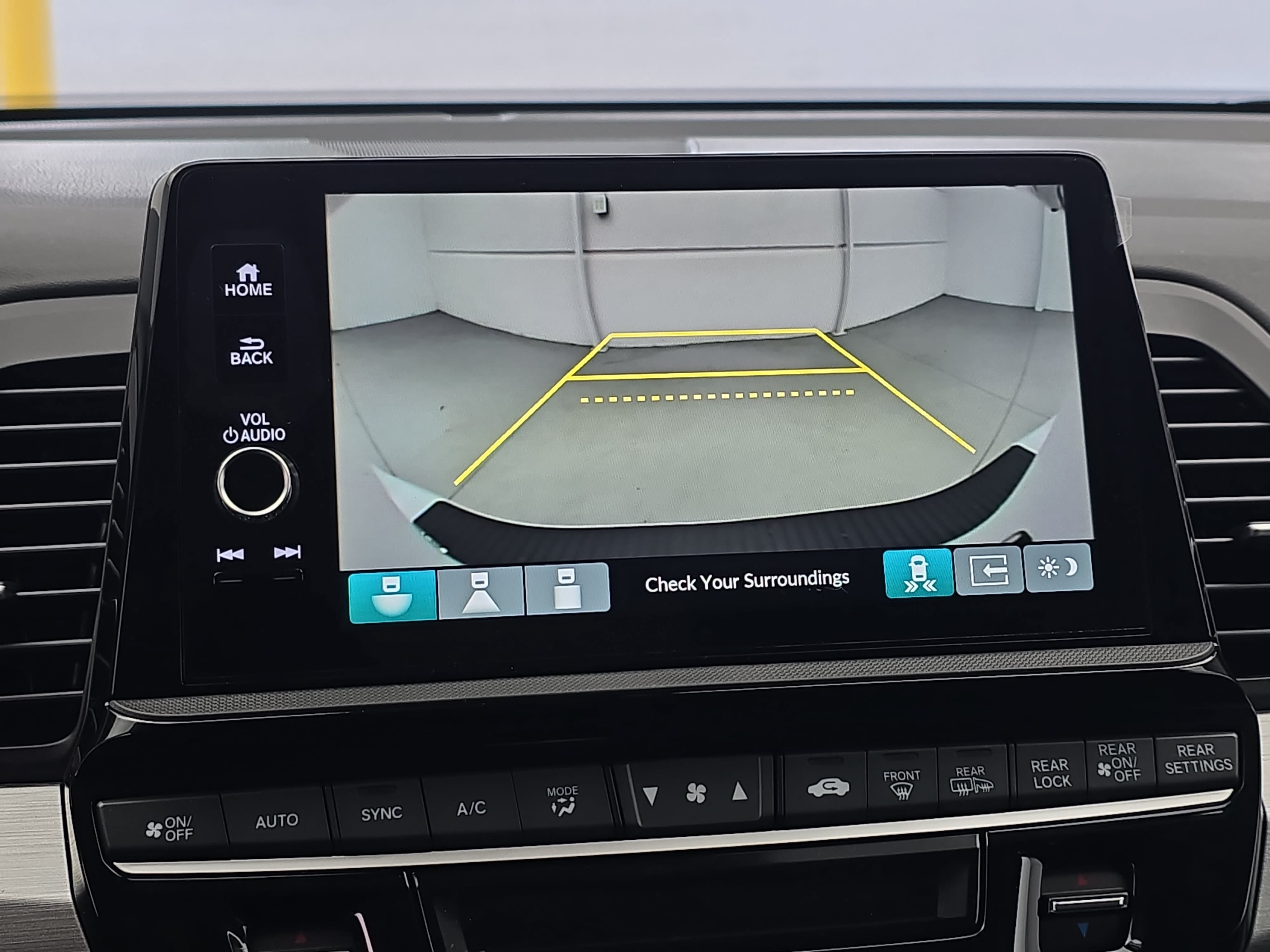 New 2027 Honda Odyssey Touring image 24