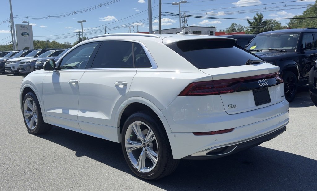 Used 2023 Audi Q8 Premium w/ Convenience Package image 3