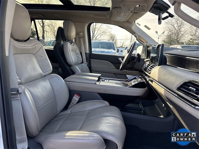 Used 2023 Lincoln Navigator Reserve image 33