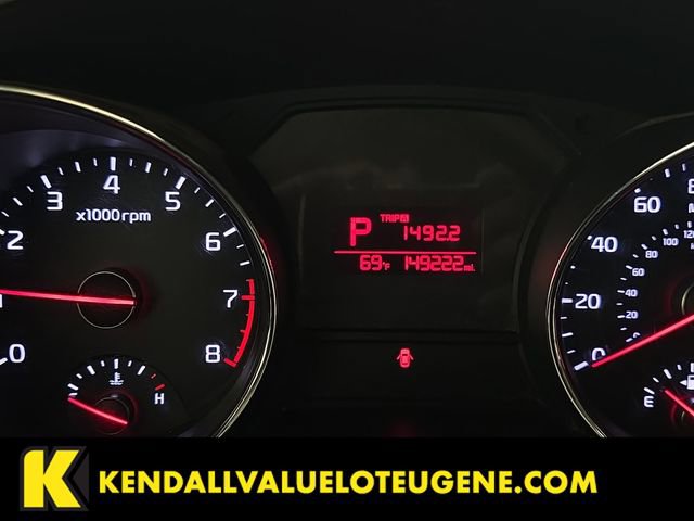 Used 2016 Kia Sedona LX w/ Option Group 020 FWD image 12