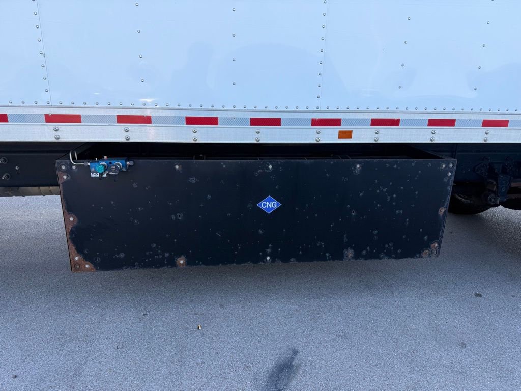 Used 2022 Ford F650 2WD Regular Cab Super Duty image 22