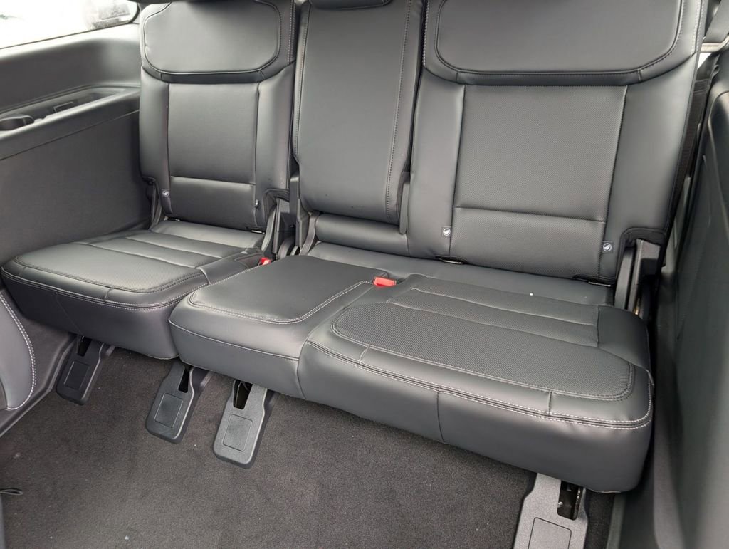 New 2025 Ford Expedition Platinum w/ Stealth Performance Package image 47