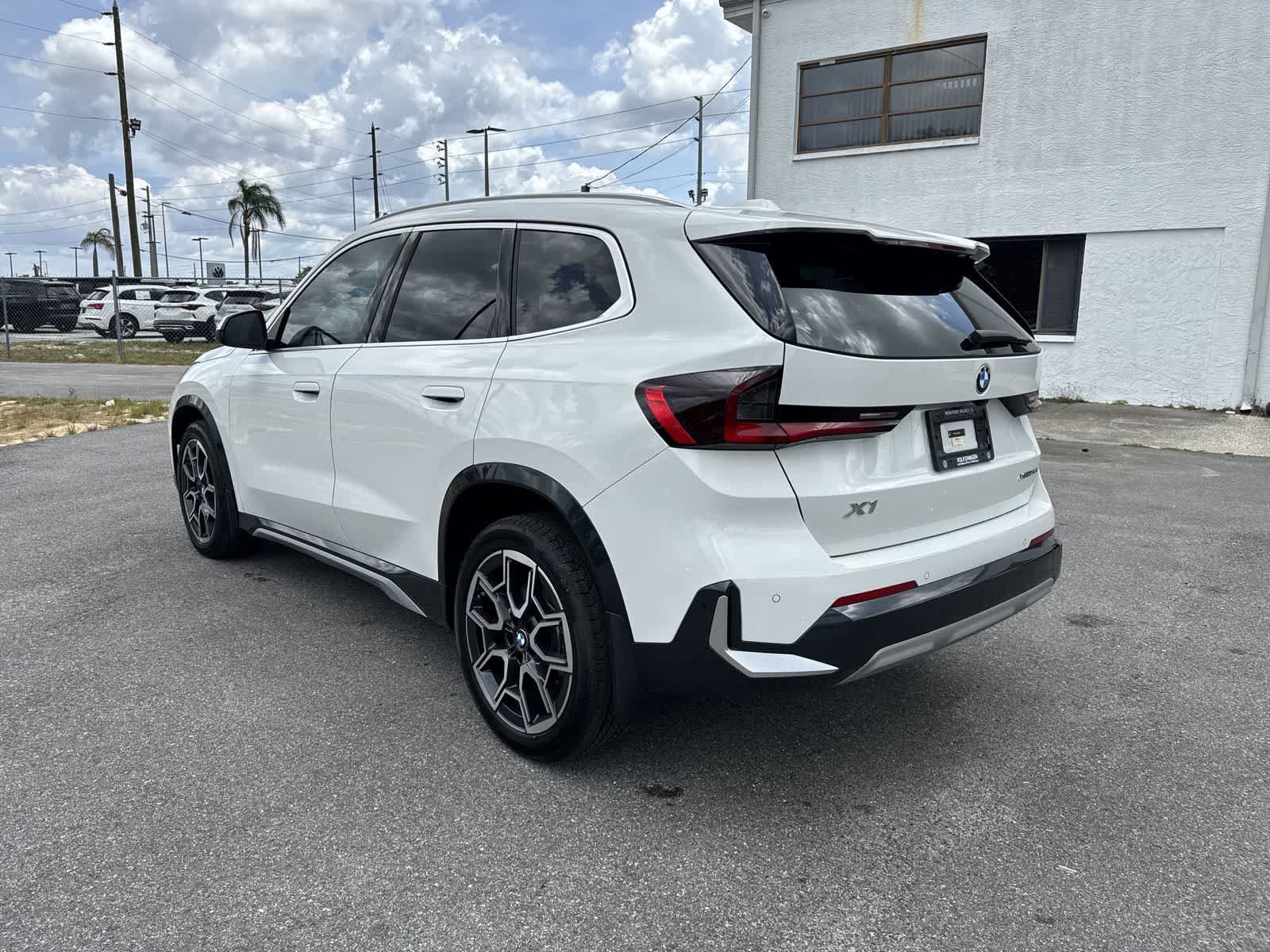 Used 2025 BMW X1 xDrive28i w/ Convenience Package AWD/4WD image 7