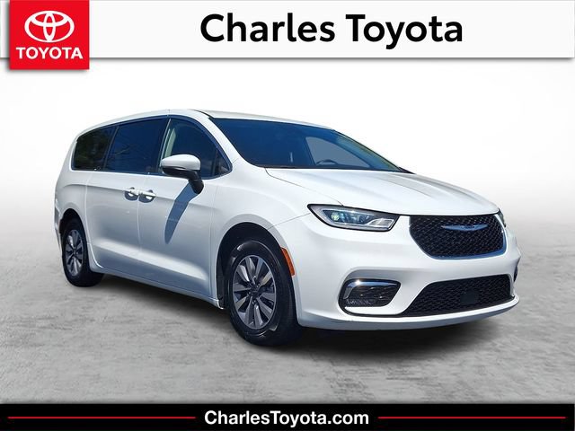 Used 2023 Chrysler Pacifica Touring-L