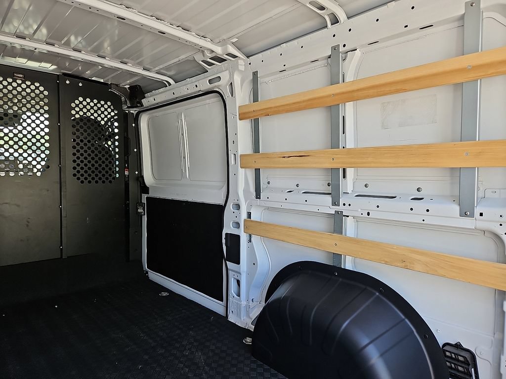 Used 2025 RAM ProMaster 2500 w/ U-Haul Equipment Group FWD image 29