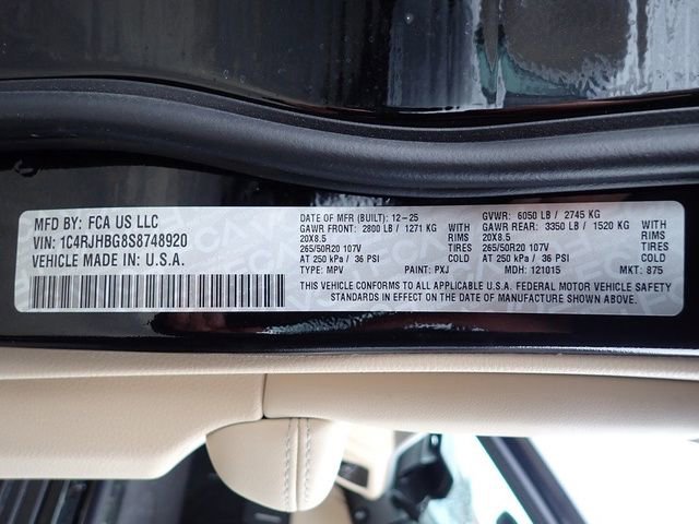 New 2025 Jeep Grand Cherokee Limited w/ Luxury Tech Group II image 16