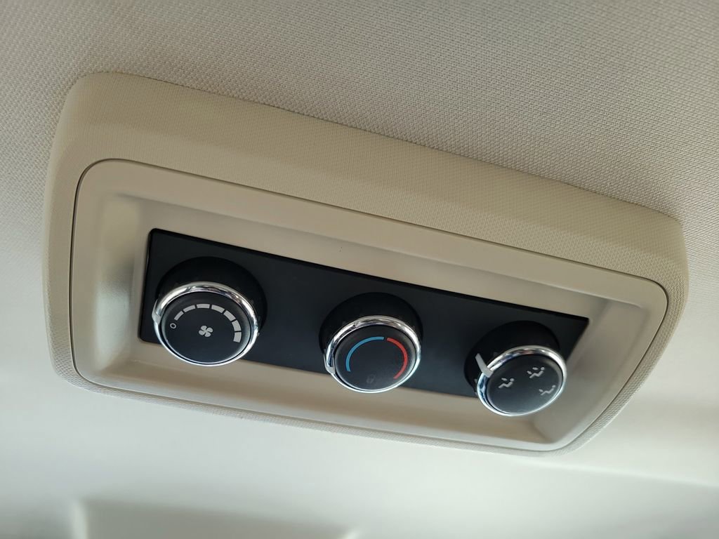 Used 2017 Dodge Journey Crossroad FWD image 18