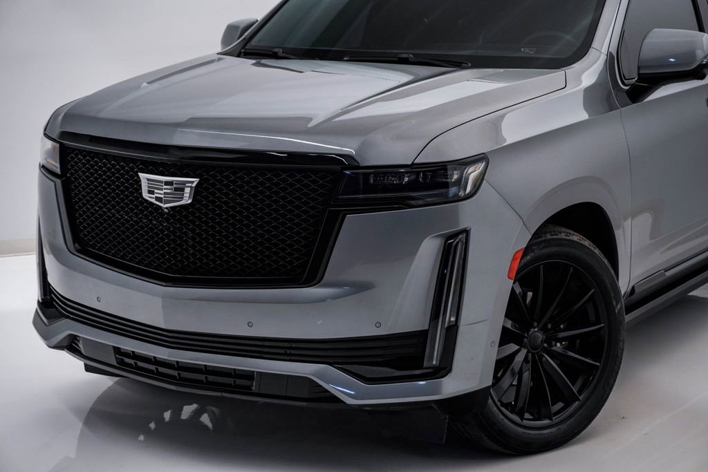 Used 2023 Cadillac Escalade Sport w/ Touring Package image 4