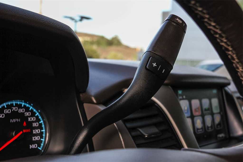 Used 2020 GMC Yukon Denali w/ Open Road Package image 19