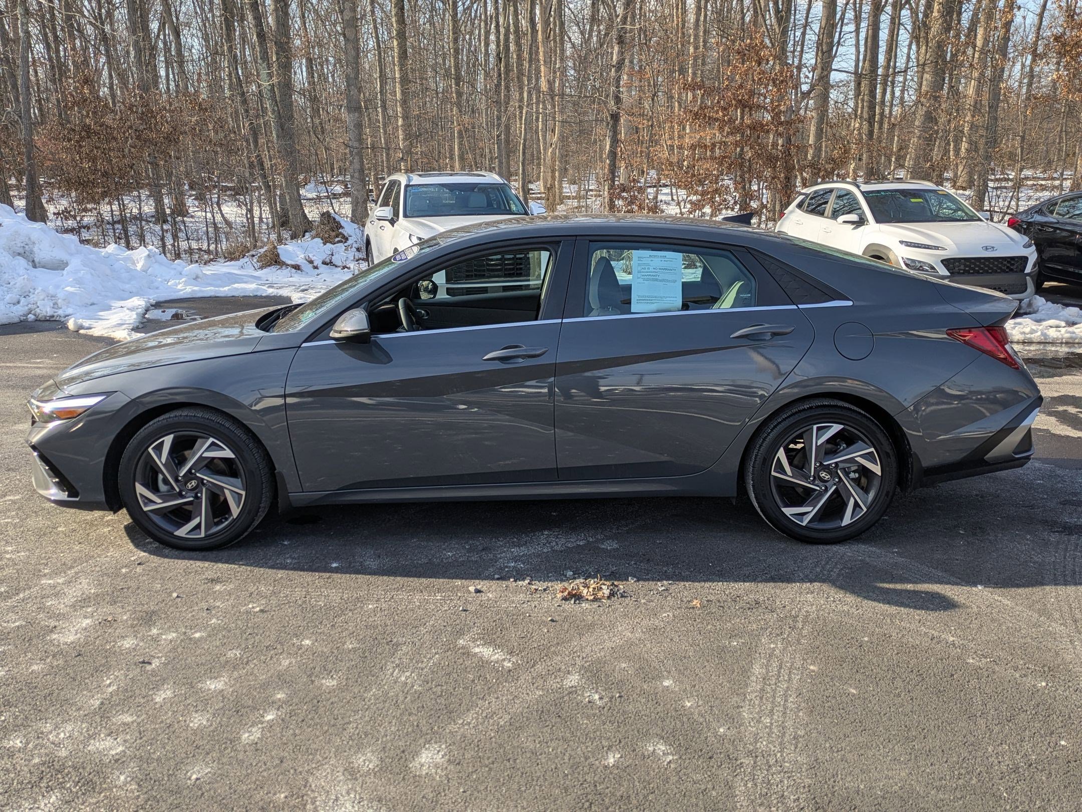 Certified 2025 Hyundai Elantra Limited image 8