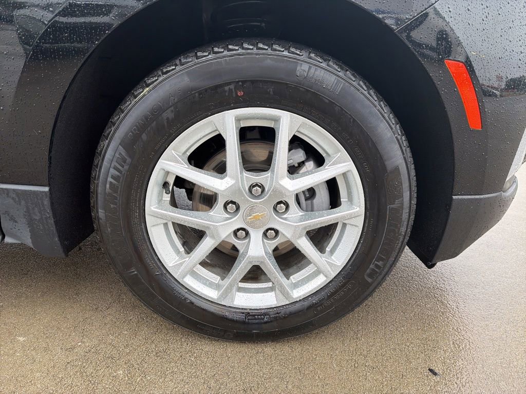 Used 2024 Chevrolet Equinox LT image 11