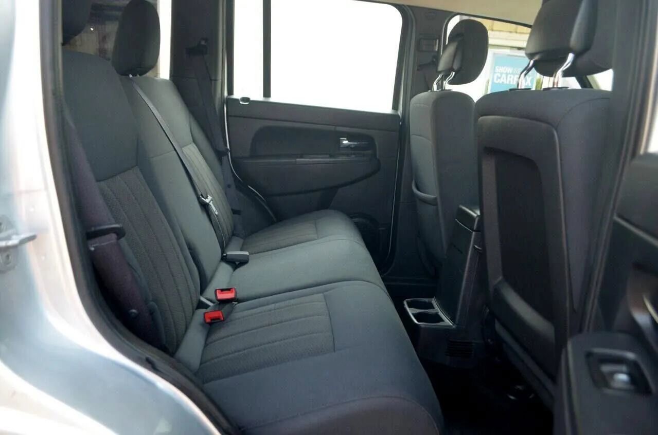 Used 2012 Jeep Liberty Sport RWD image 26